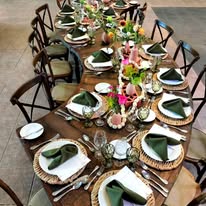 Mesa montada para evento